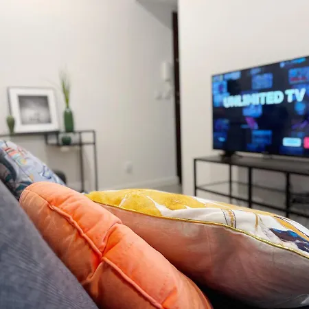 Powstancow 22 Kato Visit & * Katowice