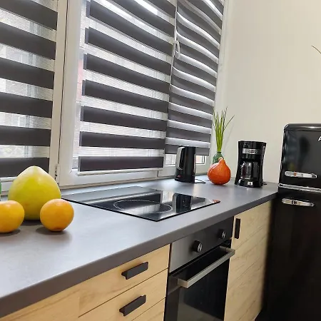 Powstańców 22 Kato Visit&love * Katowice