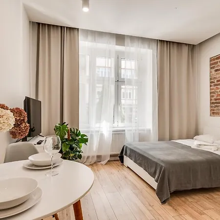 Powstancow 22 Kato Visit & *