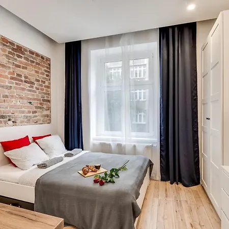 Powstancow 22 Kato Visit & *