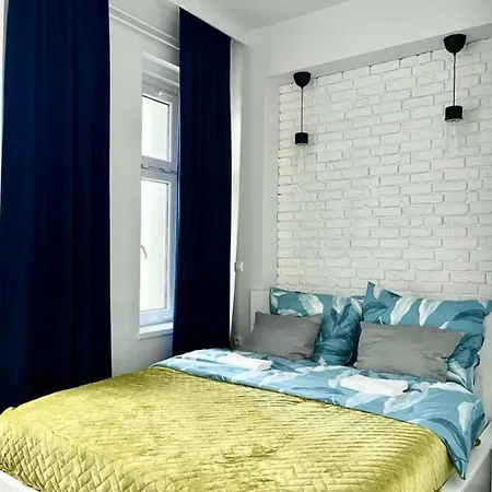 Powstancow 22 Kato Visit & Apartment *