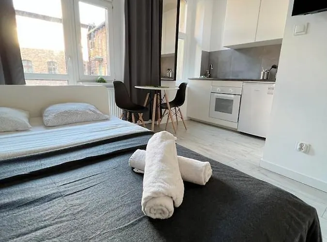 Powstancow 22 Kato Visit & קטוביץ