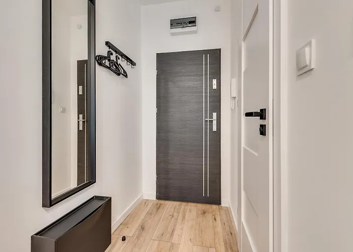 Powstancow 22 Kato Visit & *