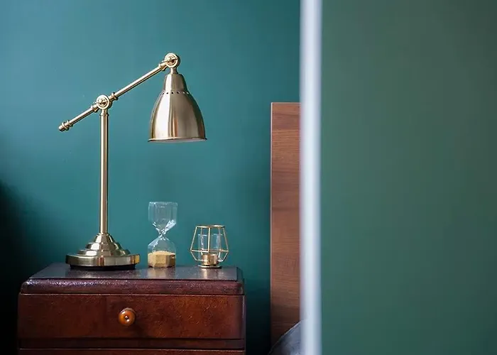 Powstancow 22 Kato Visit & דירה