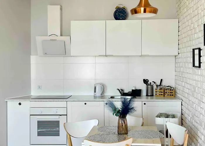 Powstancow 22 Kato Visit & *