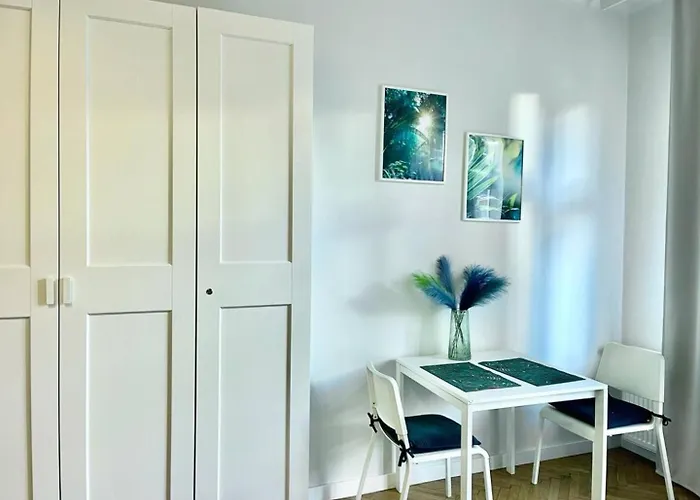 Powstancow 22 Kato Visit & *