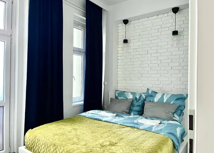 Powstancow 22 Kato Visit & דירה *